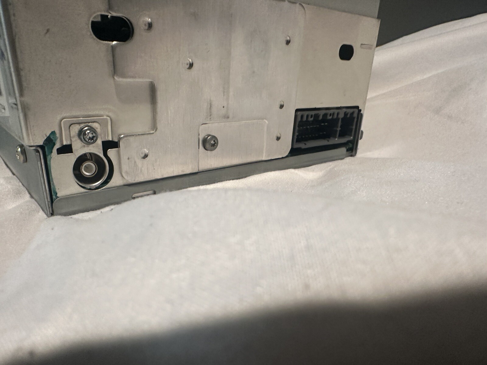 Radio Control Unit-AM/FM/CD Player(REQ) DODGE OEM ACCESSORIES