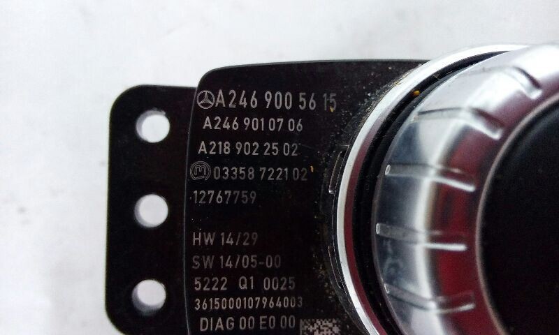 15-17 Mercedes GLA Class GLA 250 Radio 156 Type Knob Control