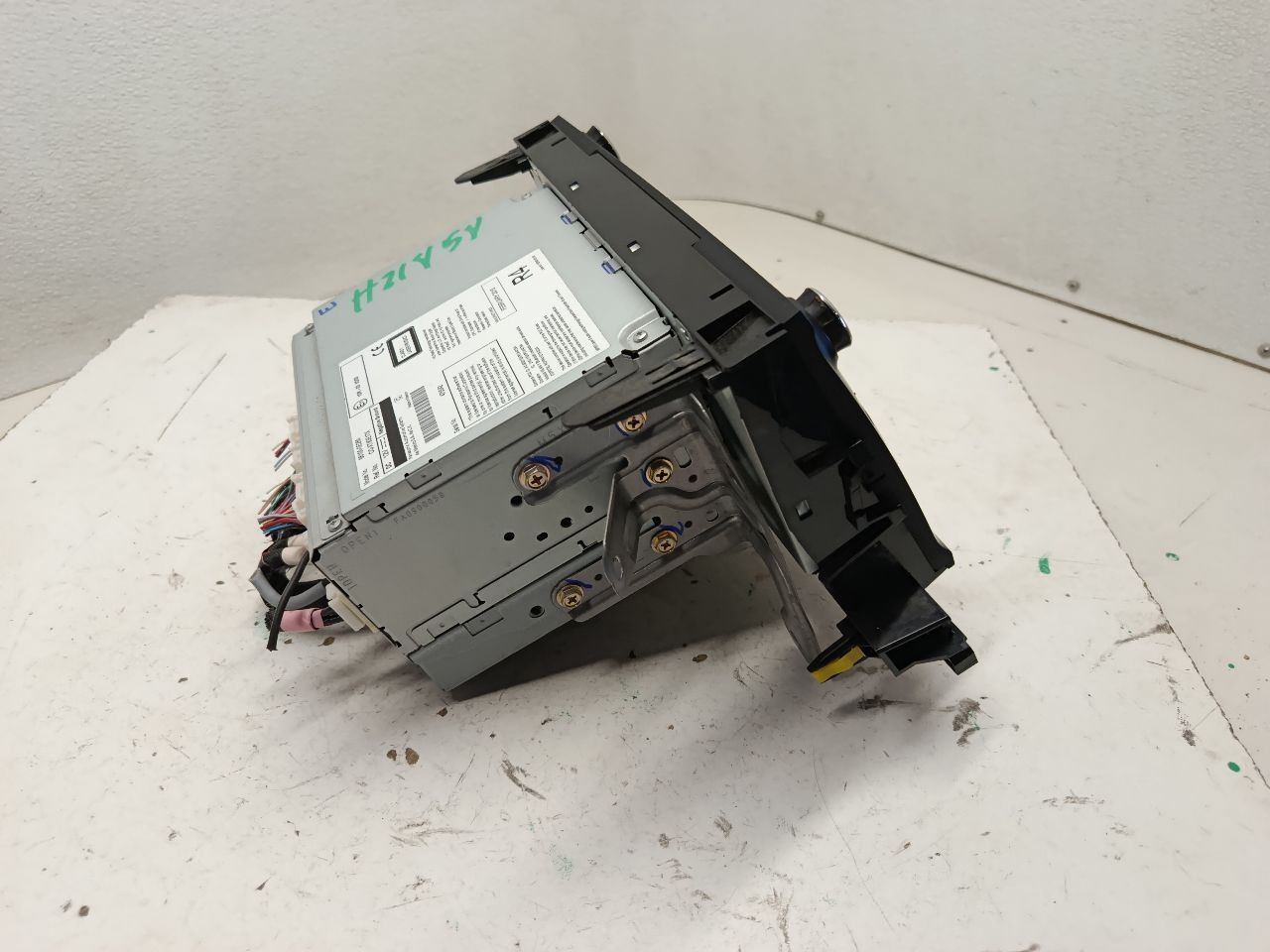 Audio Equipment Radio Display And Receiver Fits 14-15 HIGHLANDER 4201967