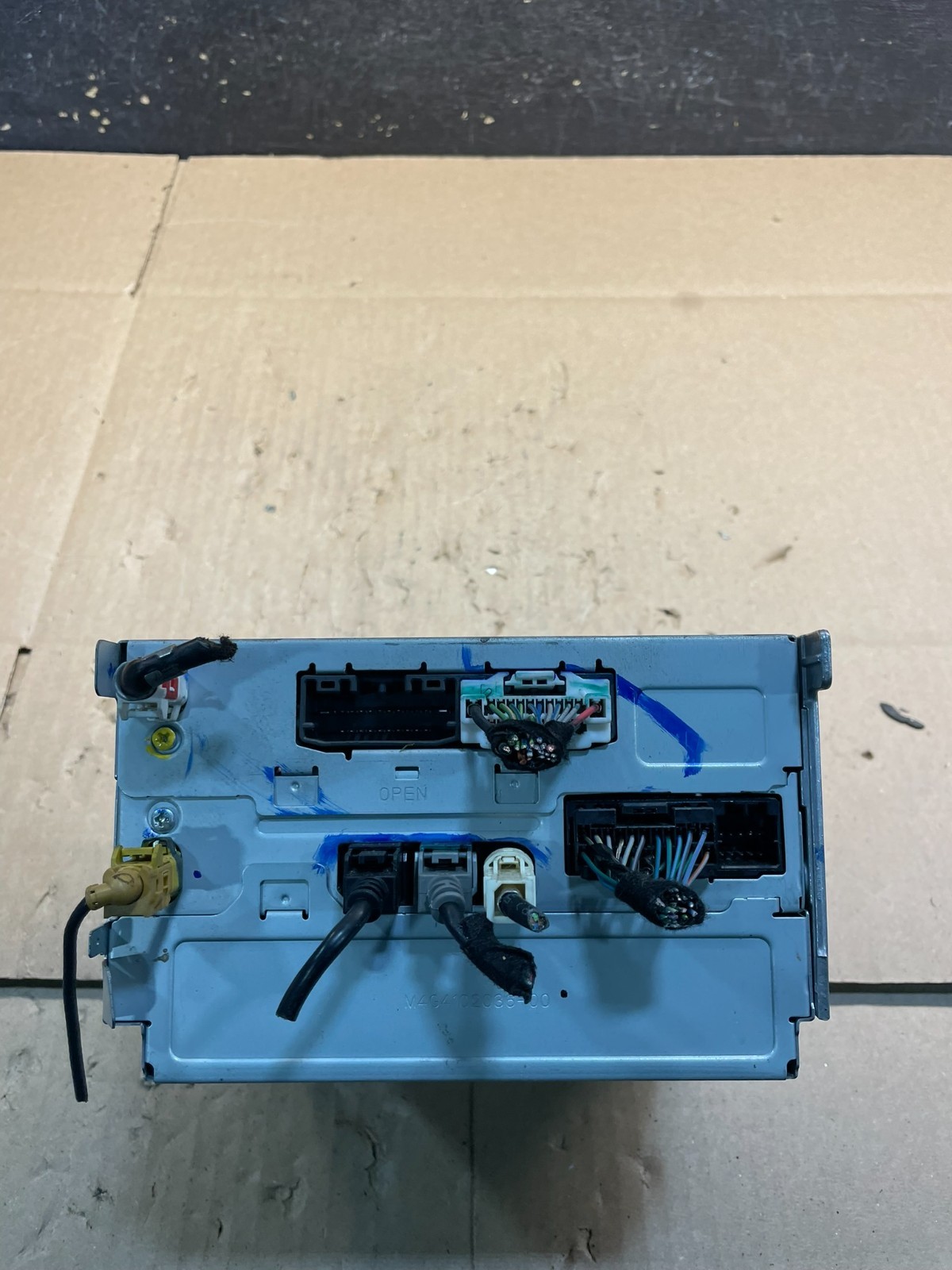 2011 to 2013 Dodge Charger Am Fm Cd Player Radio Receiver OEM W1286 DG