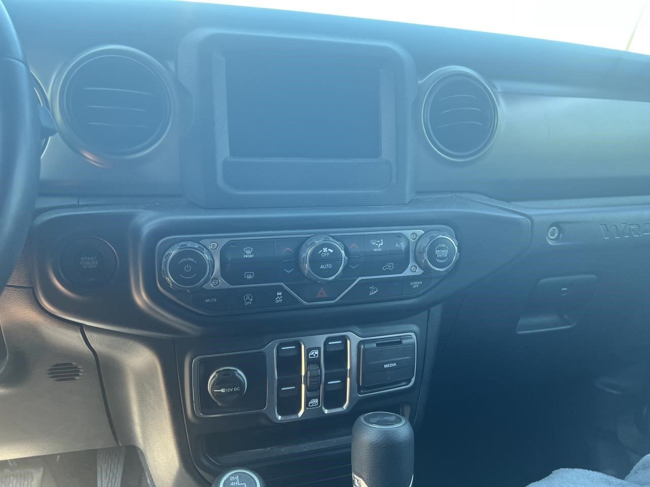 Audio Equipment Radio LHD Display And Receiver Fits 18-20 WRANGLER 104884241