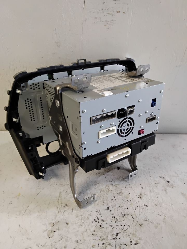 2018 Nissan MAXIMA Radio Display And Receiver fits 8 Speaker System