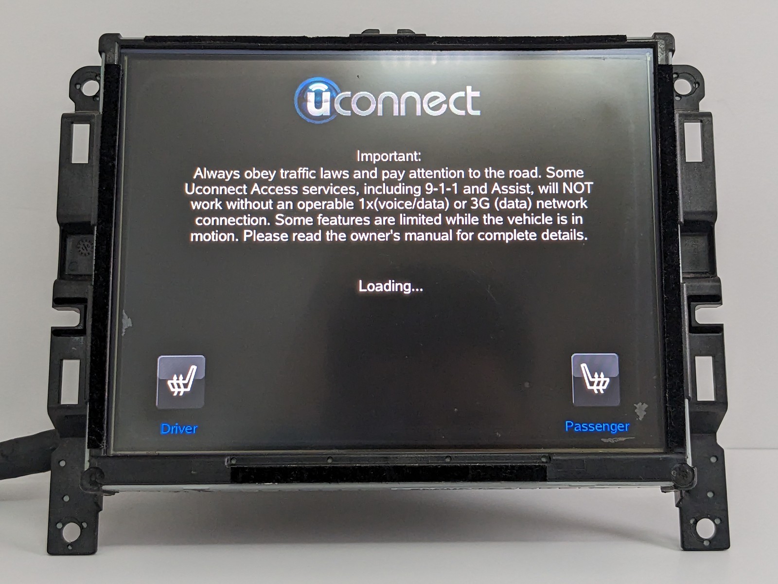 15-17 Chrysler 200 VP3 NA 8.4″ Touch Screen Multi Media AM FM Radio WITH CODE
