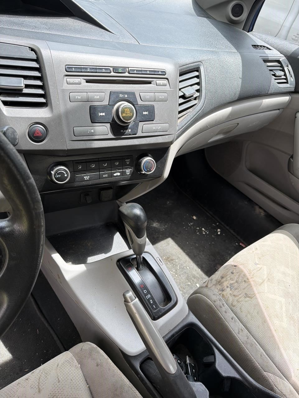 2012 Honda Civic Radio Receiver Assembly AM FM CD-MP3 LX OEM 1542053