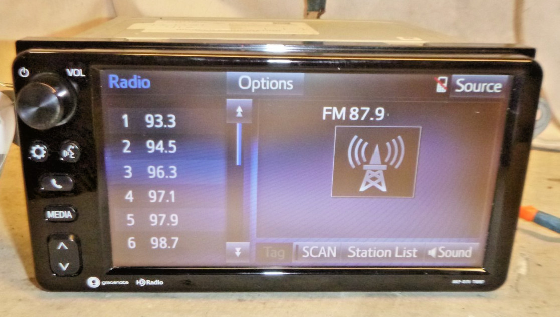 17 18 19 Toyota 86 Corolla Radio Receiver T10087 PT546-00170 BSB31