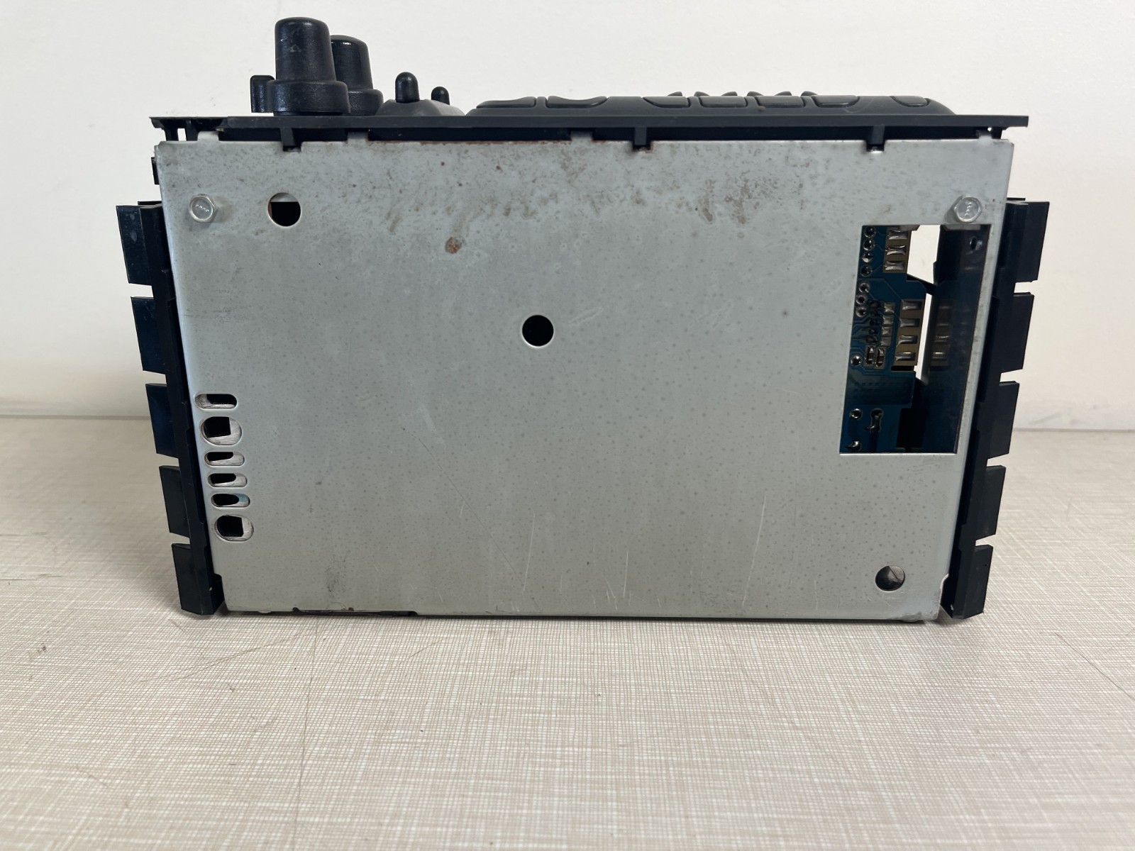 Chevy GMC Silverado Sierra Astro Tahoe AM FM Radio Receiver OEM 09367695