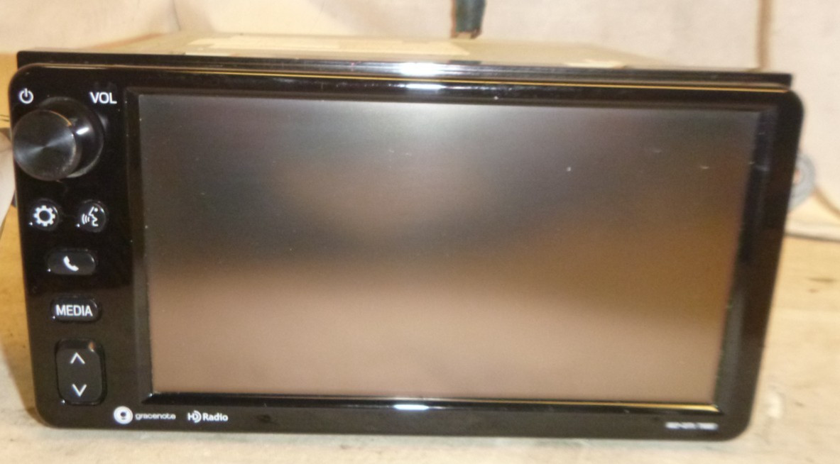 17 18 19 Toyota 86 Corolla Radio Receiver T10087 PT546-00170 BSB31
