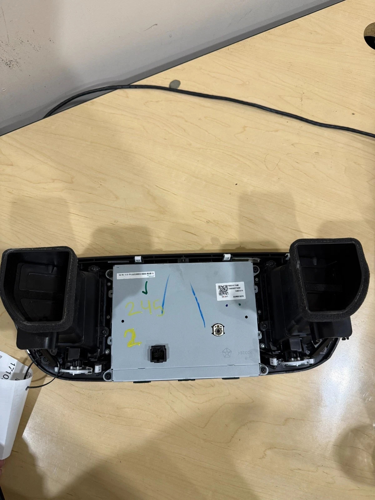 2018 CHRYSLER PACIFICA 8.4″ INFO DISPLAY TOUCH SCREEN P68316174AB OEM