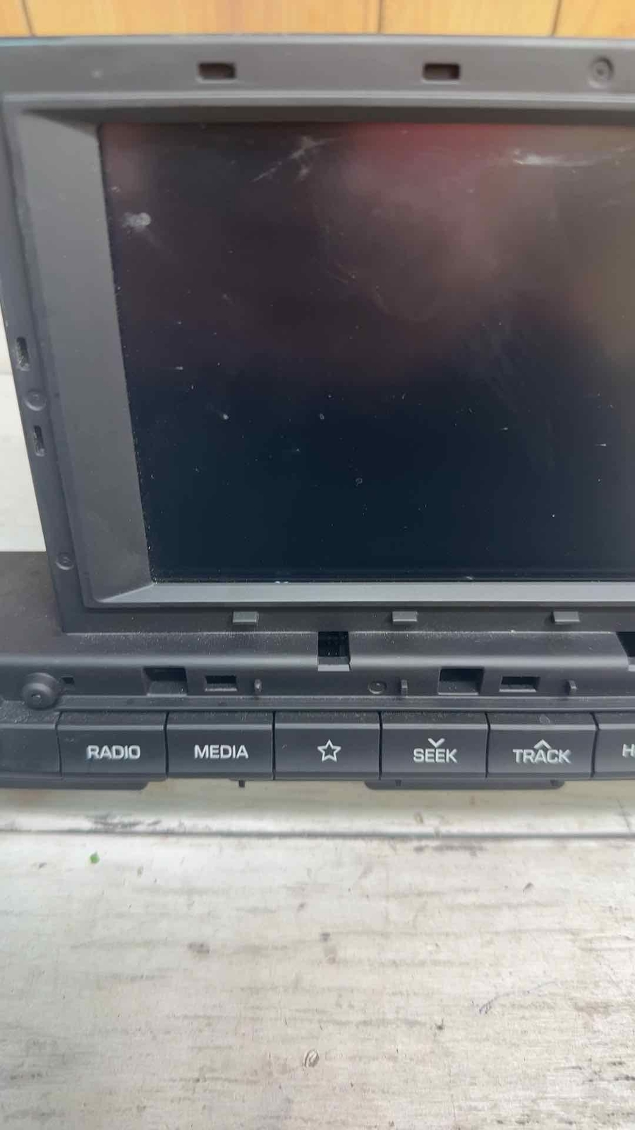 19 20 HYUNDAI ELANTRA SED US RADIO RECEIVER & DISPLAY SCREEN OEM 96160F2UC0SSH