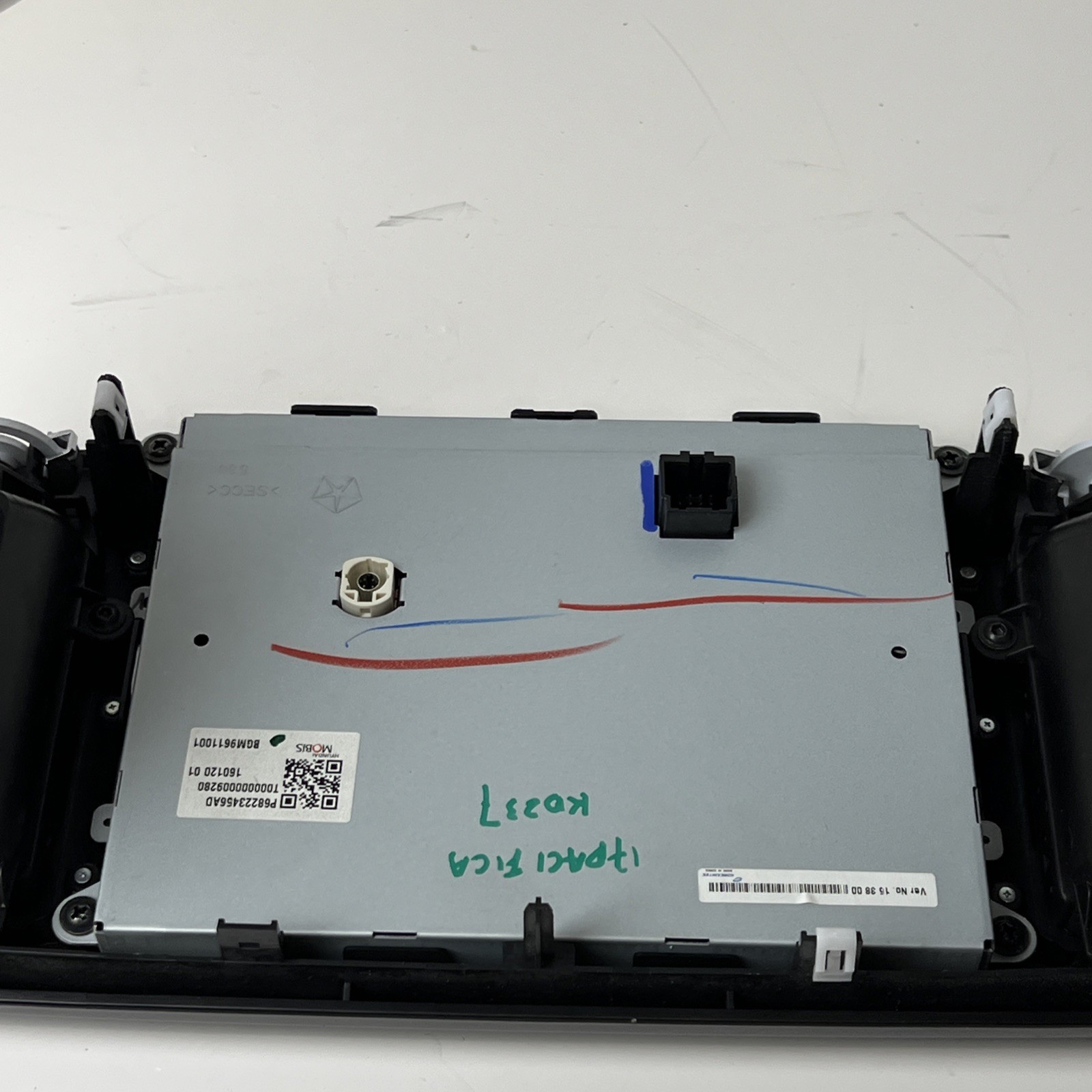 2017 CHRYSLER PACIFICA DISPLAY SCREEN RADIO RECIEVER PANEL 68223456AD OEM