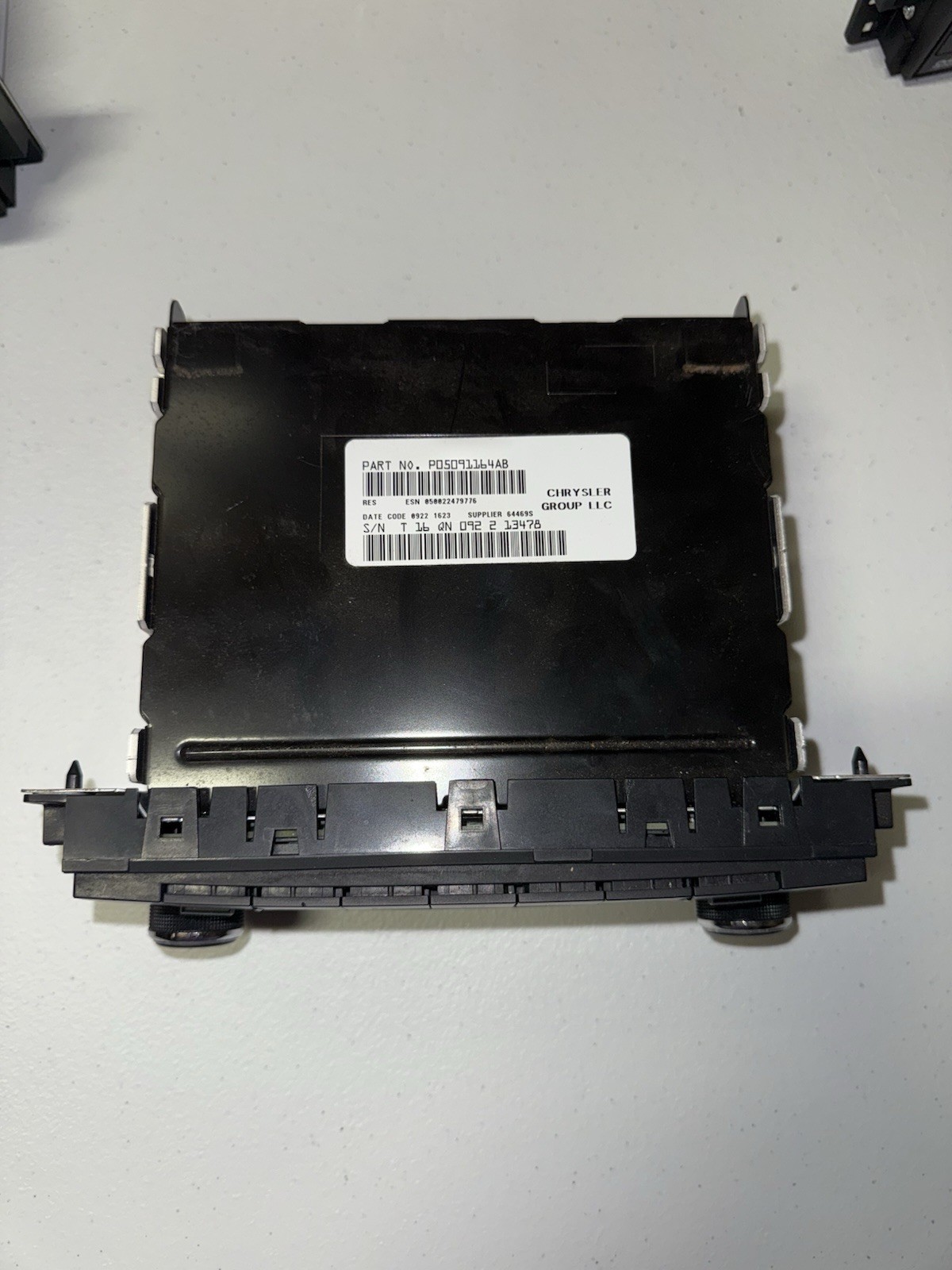 2012 – 2014 Dodge, Chrysler And Jeep Radio AM FM CD Player With Aux P05091164AB