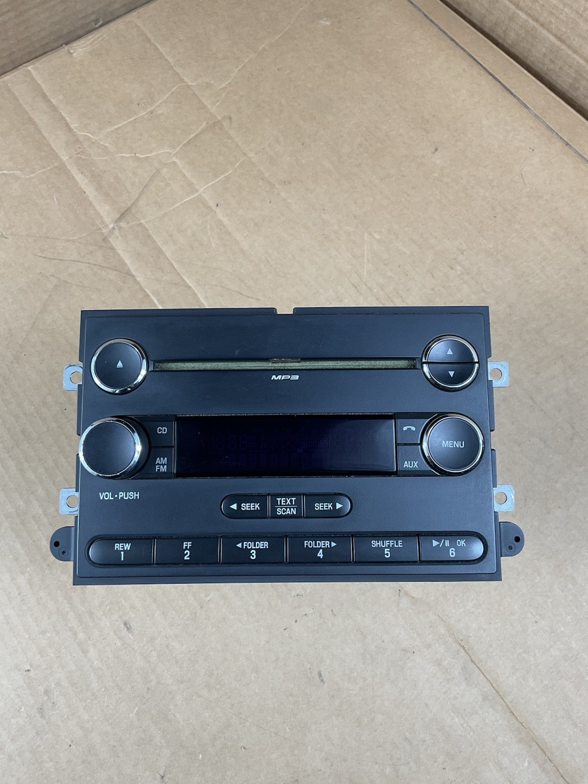 2011-2015 Ford F250 F350 F450 Super Duty OEM 12 Volt Single CD MP3 AM FM Radio