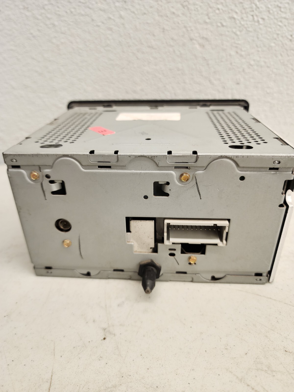 Stereo Radio AM FM CD Player 10315119 Fits 03-05 CHEVROLET CAVALIER B210-107353