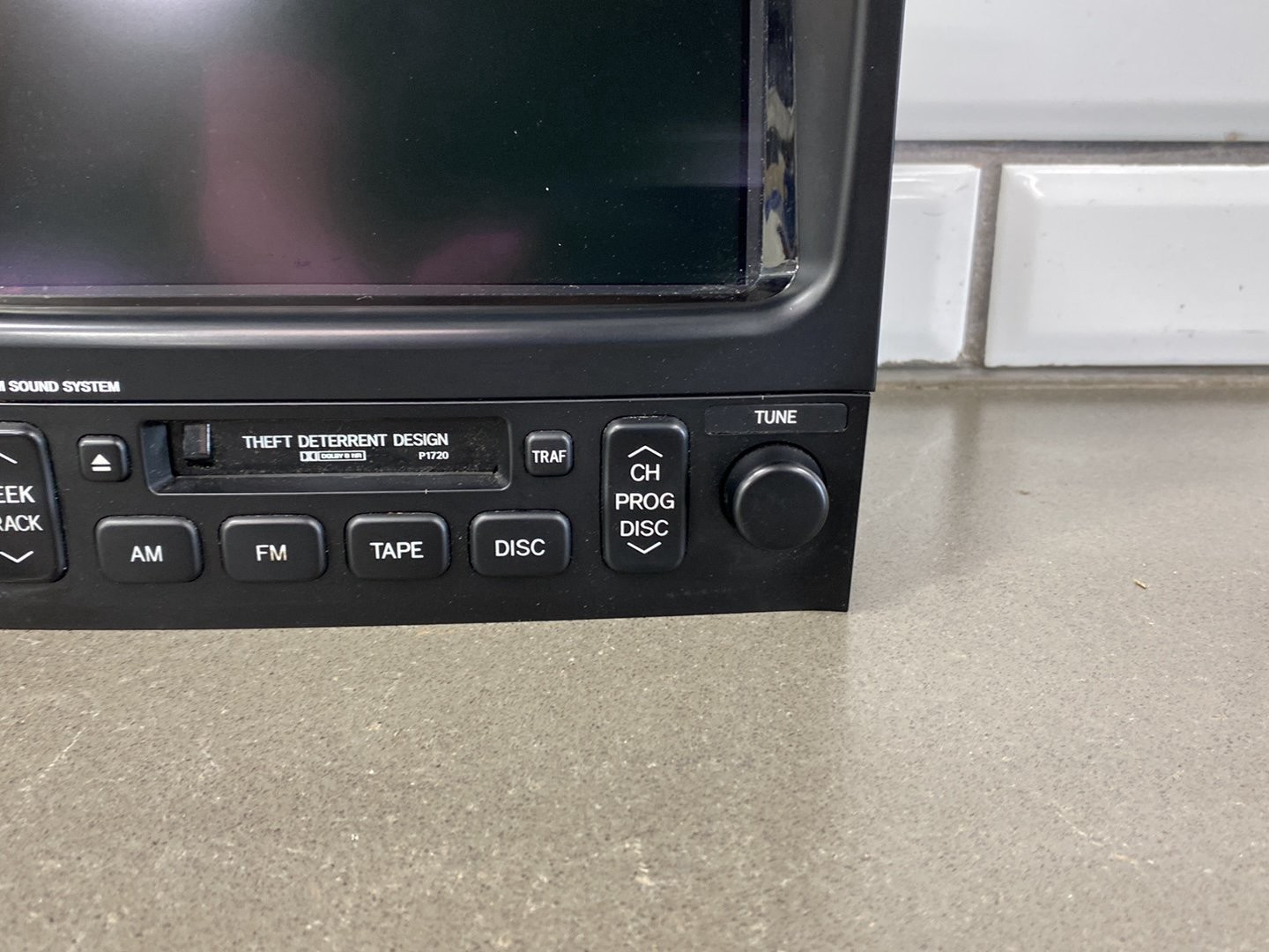 2001-2002 Lexus LX470 Navigation Multi Display Cassette Radio 8611160011 OEM