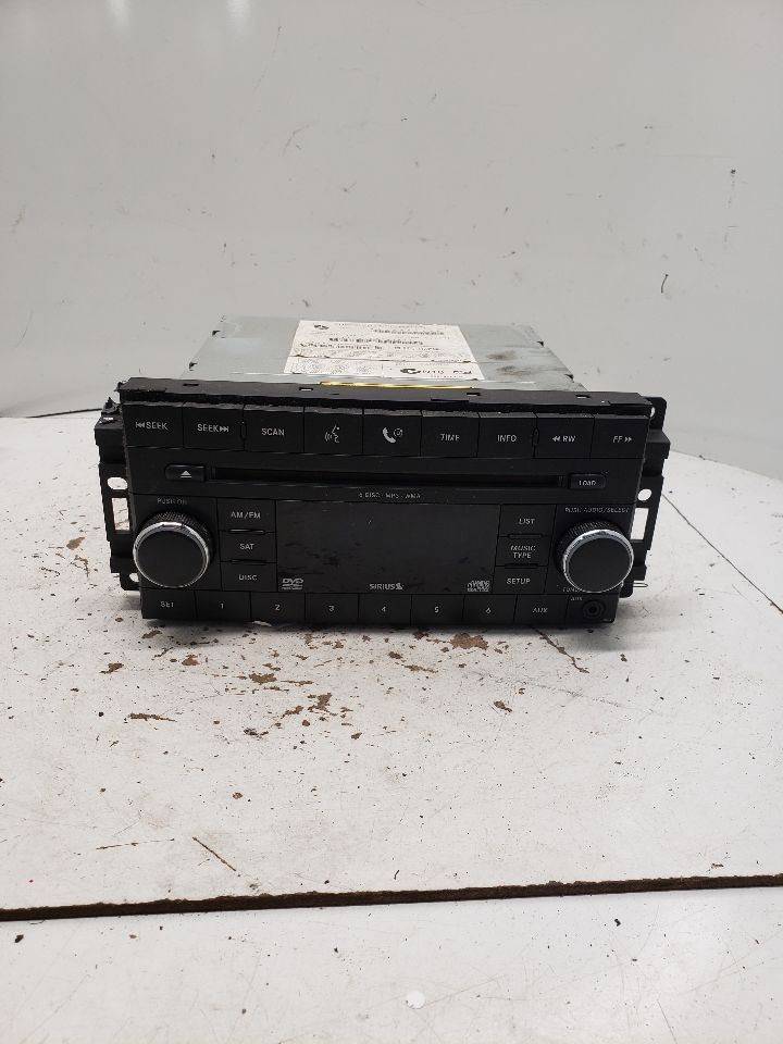 2008-2011 Dodge Dakota Radio AM FM6 Disc Cd-dvd Changer OEM 1383918