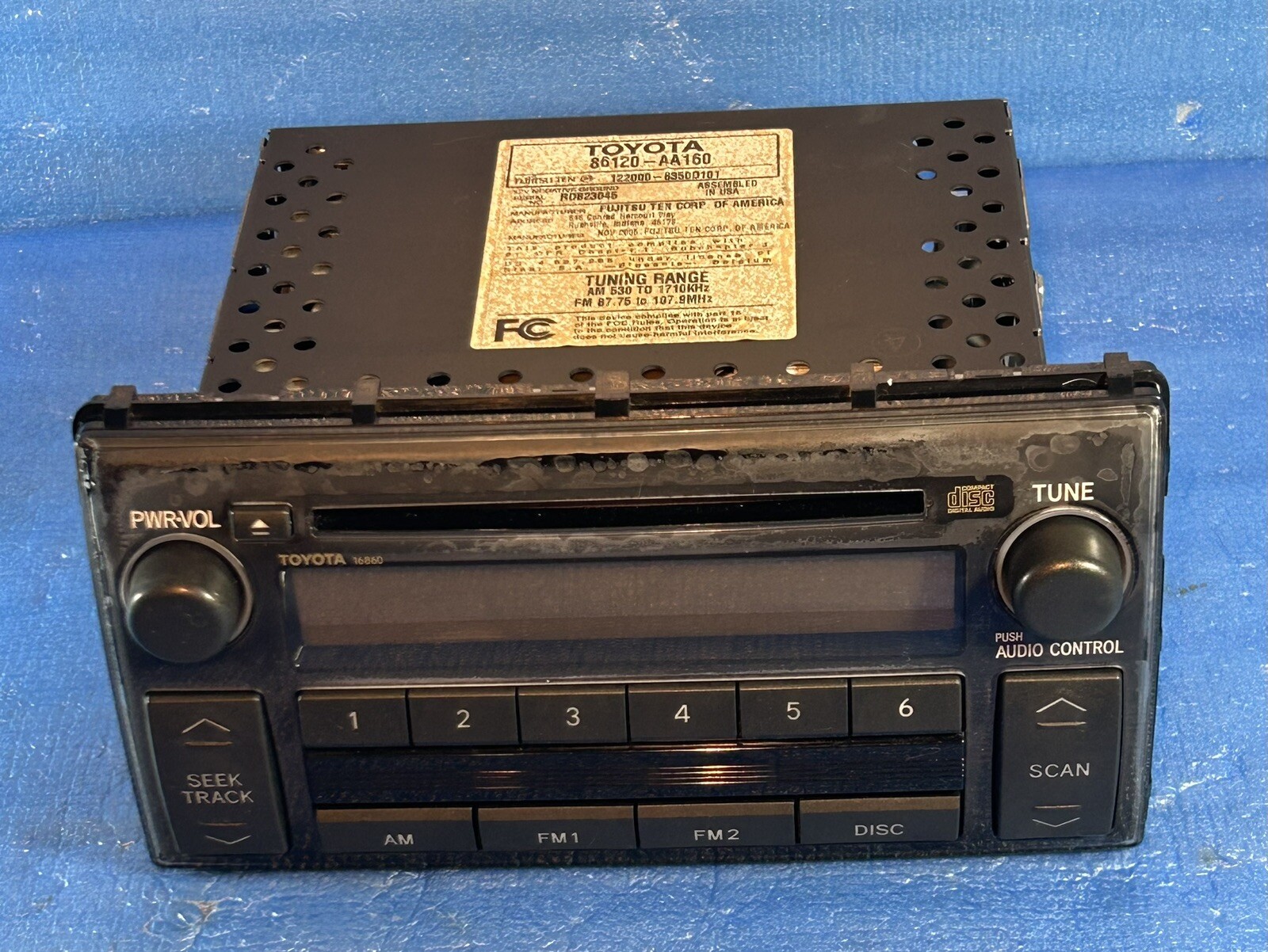 Toyota Camry 2005-2006 Radio AM FM CD Player w Aux Upgrade 86120AA160 Face 16860
