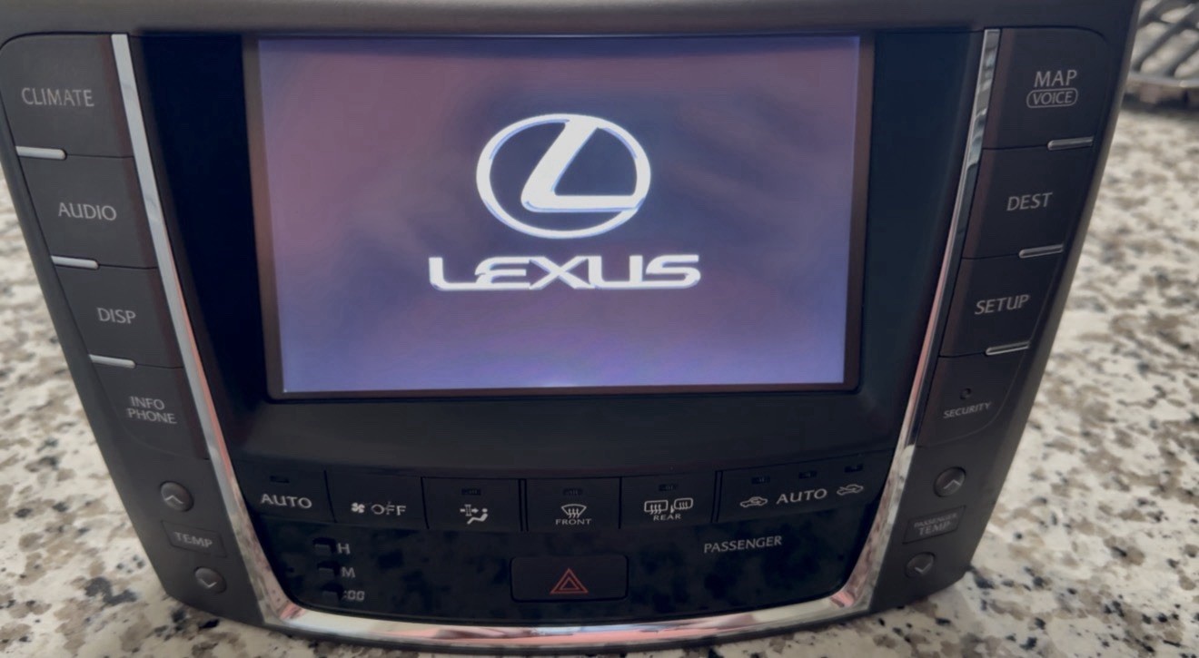 2011 Lexus IS350 Radio Navigation Touch Screen Display 86431-53361 OEM Toyota