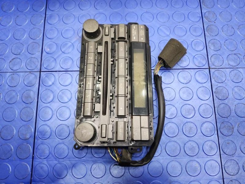 04-05 Nissan Armada Radio Receiver Head Unit AM FM 6-Disc CD OEM 28185-7S512