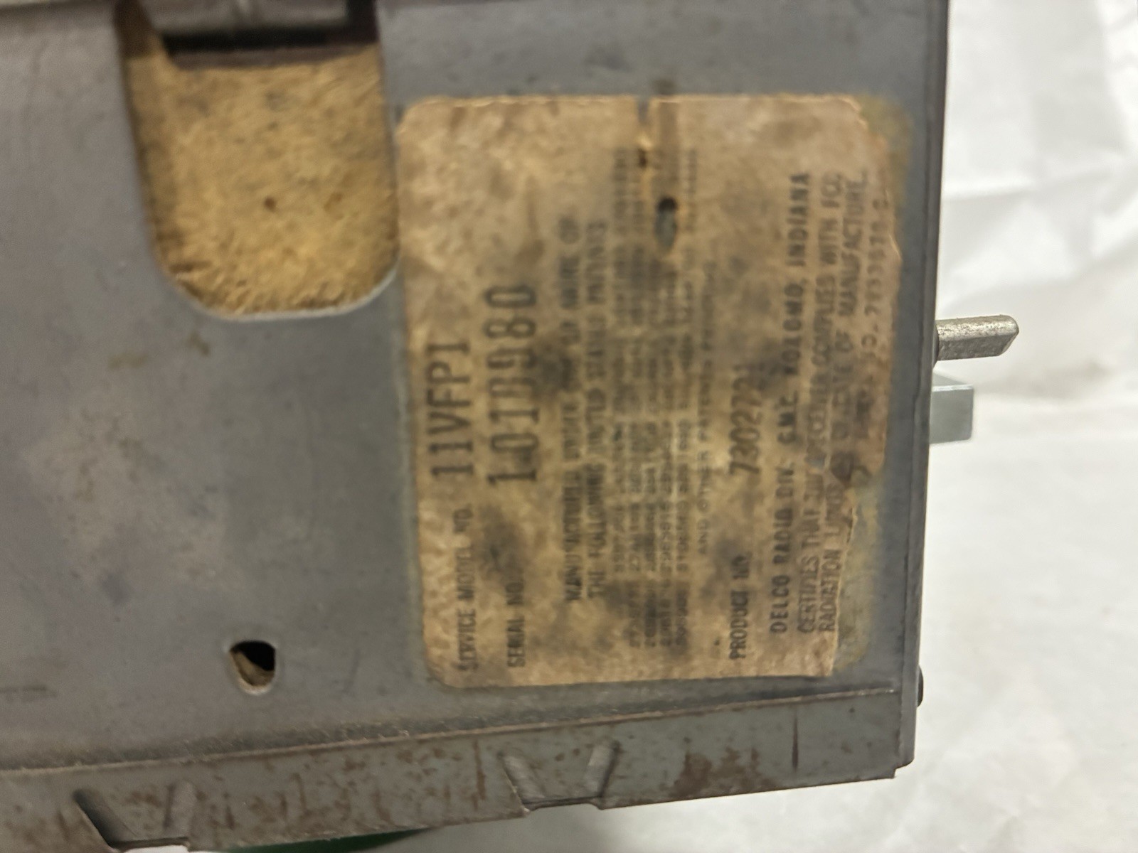 69-72 Corvette AM/FM Radio Model #11VFP1 Also #7302721 Are On Tag May Fit Others