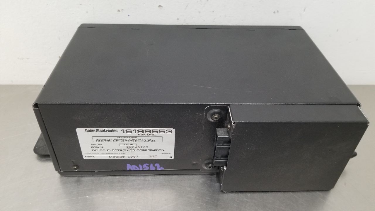 98 CHEVY CAMARO Z28 12 DISC CD CHANGER WITH CARTRIDGE U1S OPTION 16199553