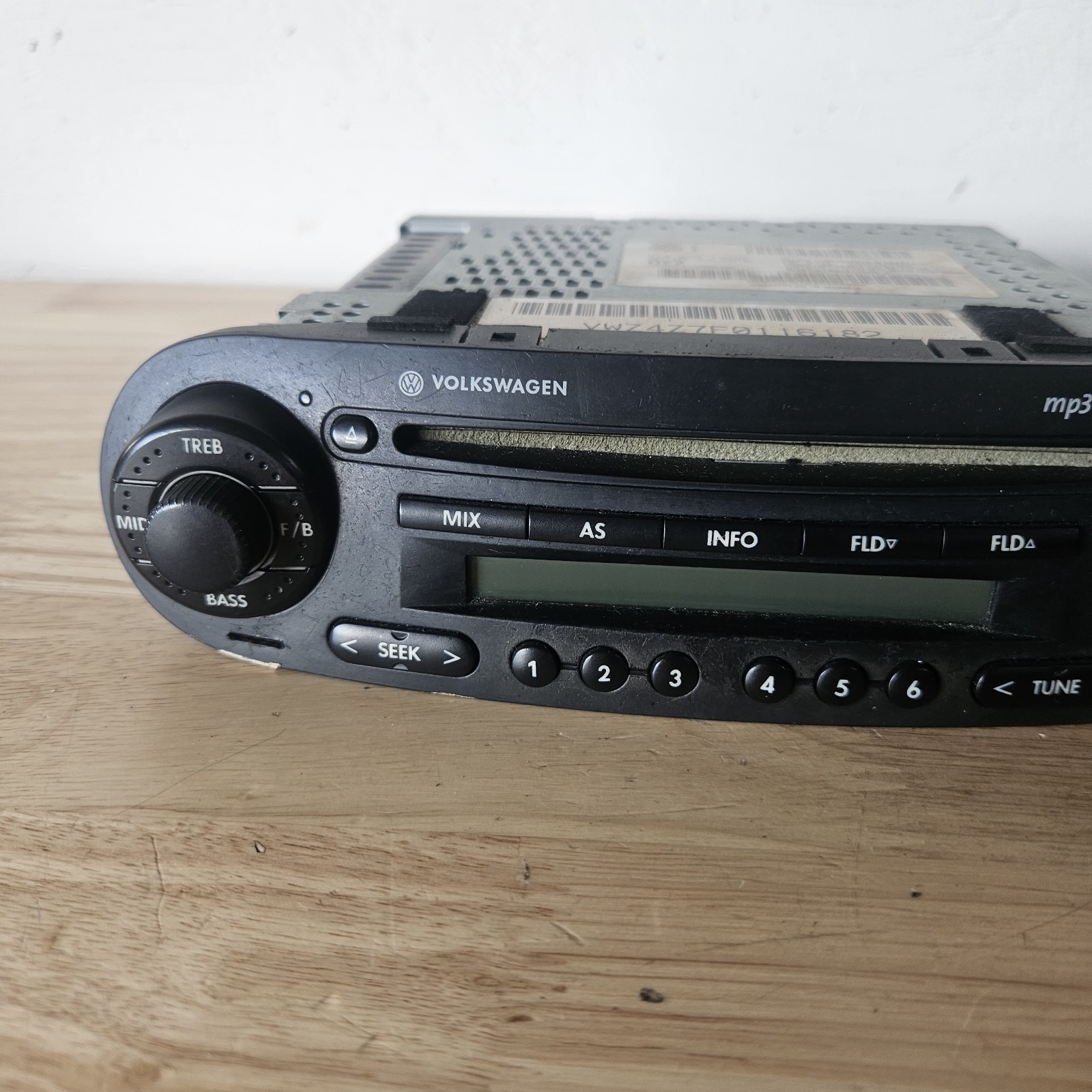 1998-2010 Volkswagen Beetle Radio Stereo Head Unit MP3 CD OEM