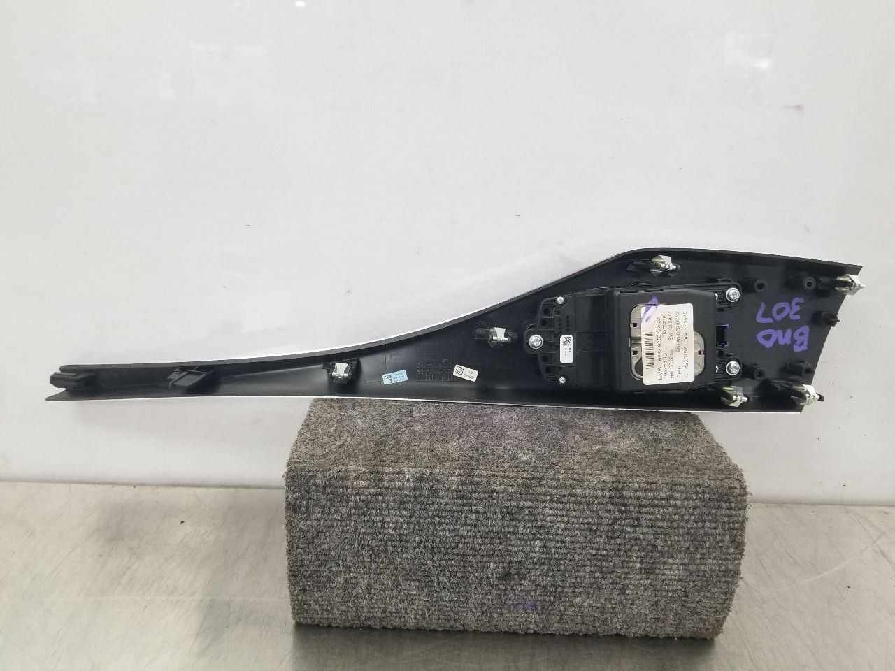 16 BMW M235I RADIO AUDIO CONTROL SWITCH OEM CONSOLE MOUNTED