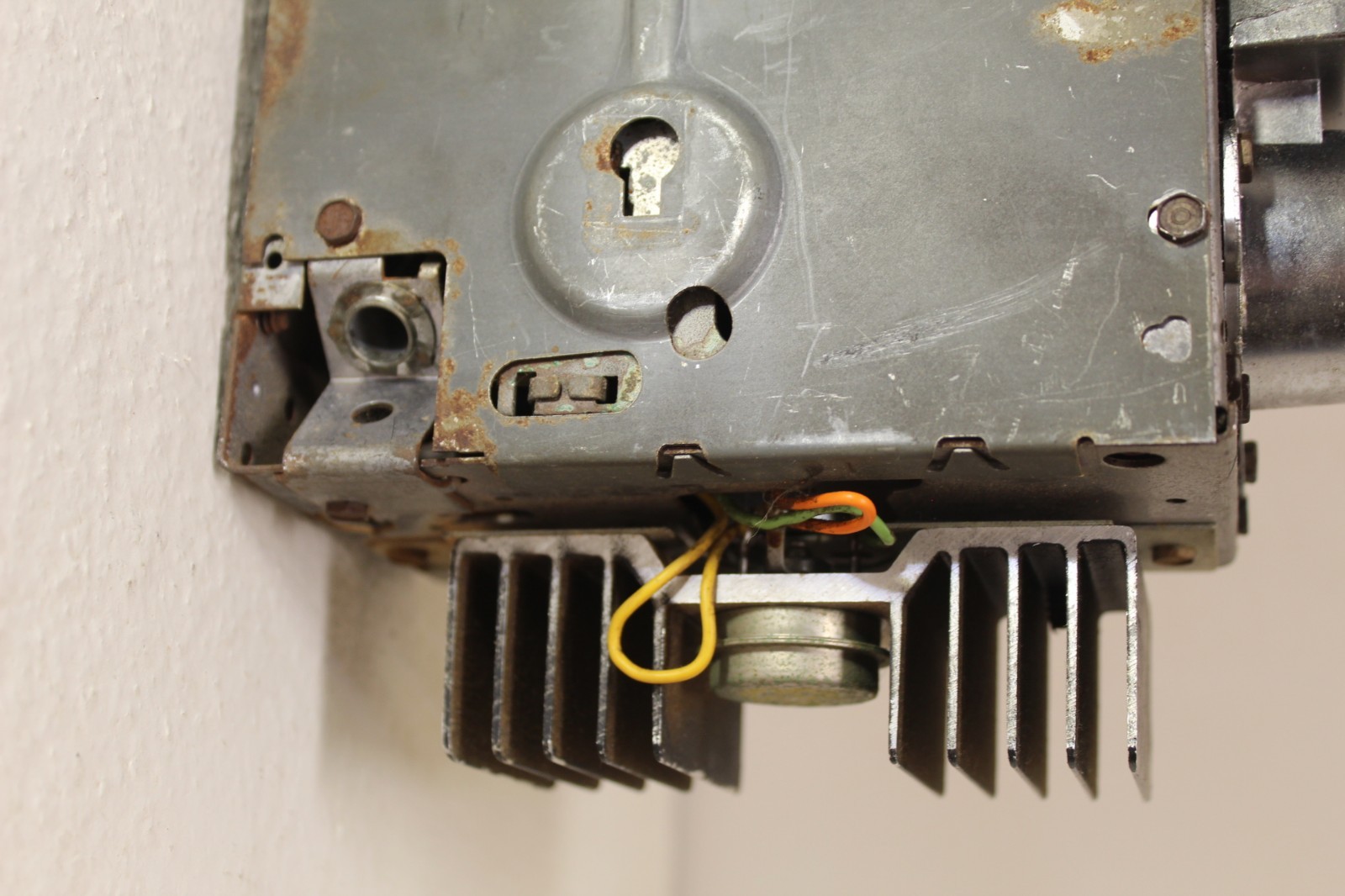 68-72 CHEVROLET GMC TRUCK BLAZER JIMMY DELCO AM-FM RADIO