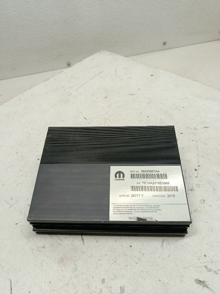Audio Equipment Radio Amplifier 276 Watt Opt RD7 Fits 17-23 CHALLENGER 4198363