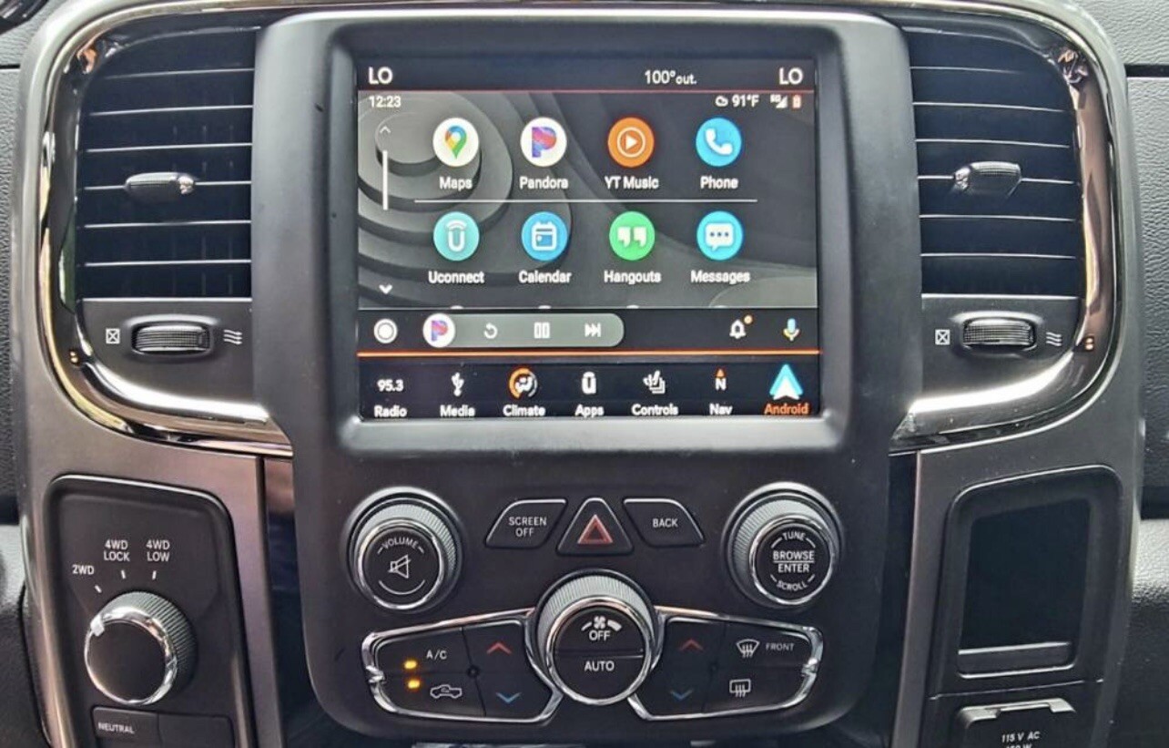 *SCREEN REPAIR SERVICE* 2018 Dodge Ram Truck 1500-5500 8.4 UCONNECT MP3 Radio