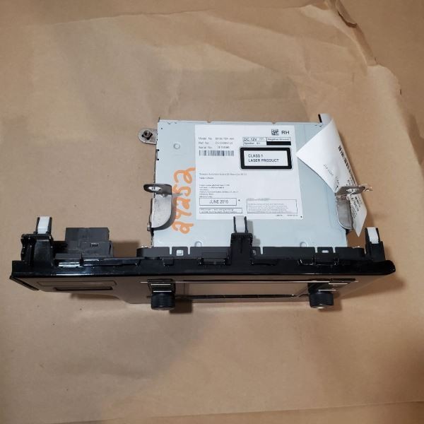 Audio Equipment Radio Receiver 5.00″ Screen Fits 17 FIT 268527
