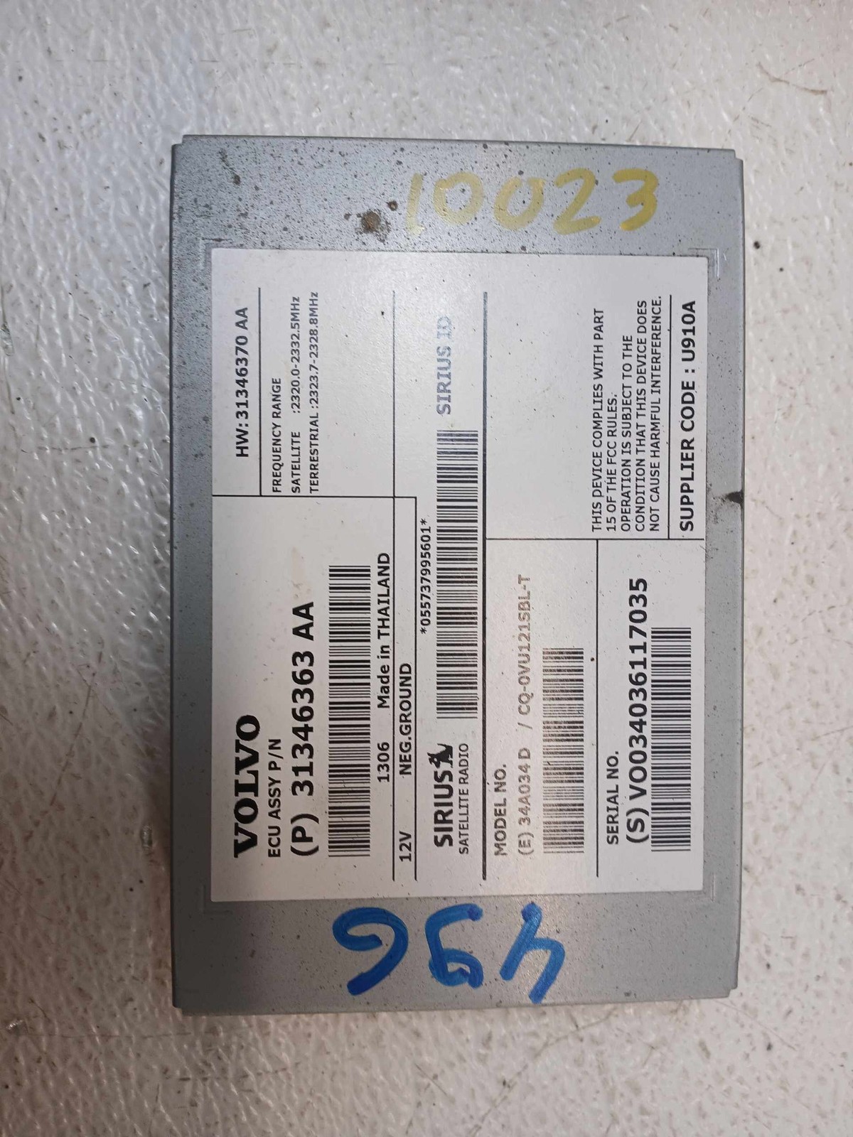 2014-2015 Volvo XC60 Satellite Radio Tuner Module OEM *May Need Programming*