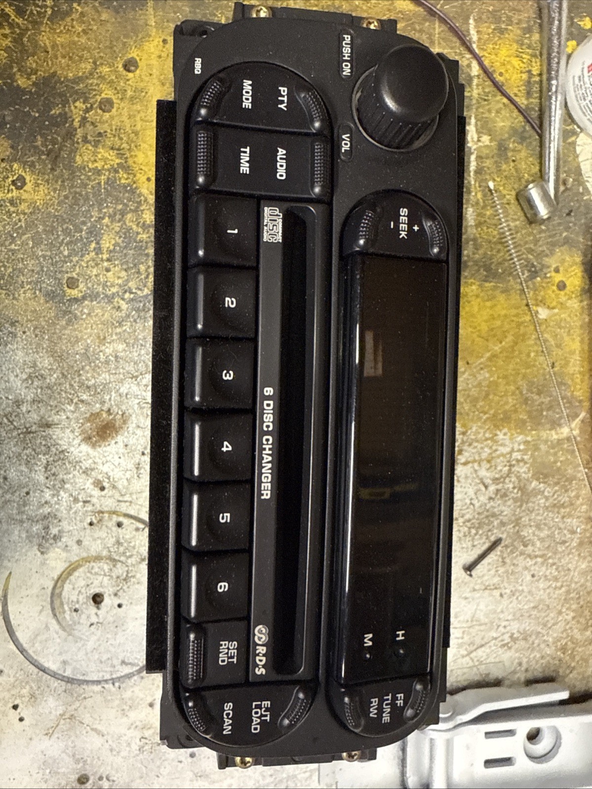 2006 Jeep TJ Stereo P05064038AA