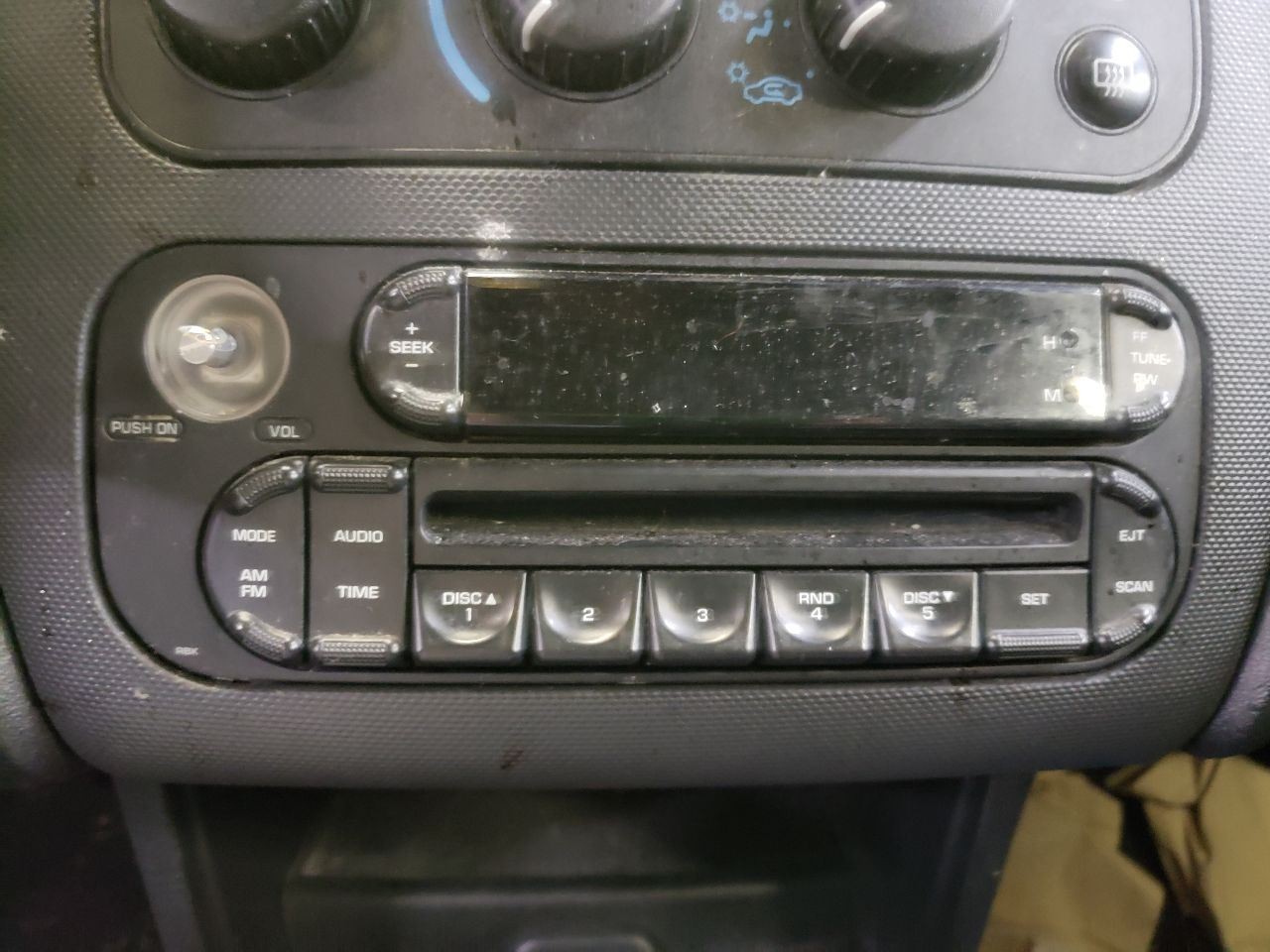 Audio Equipment Radio Receiver Radio ID Rbk Fits 02-07 CARAVAN 1234070