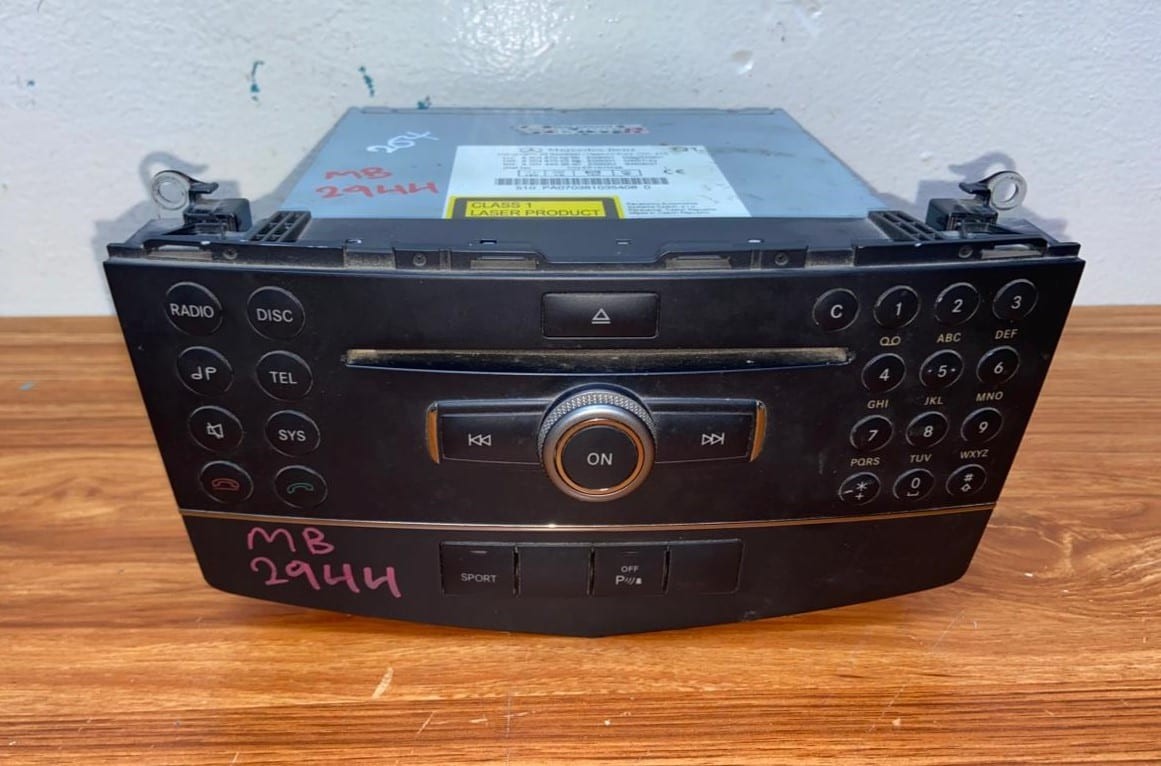 Mercedes-Benz GLK Radio/CD/DVD/GPS Head Unit A2048700296 GLK Class X204