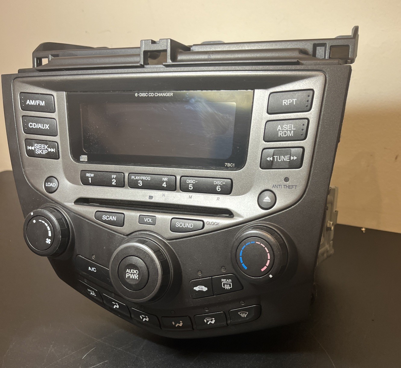 2003-2007 Honda Accord Radio CD Player & Climate Control Switch Panel OEM