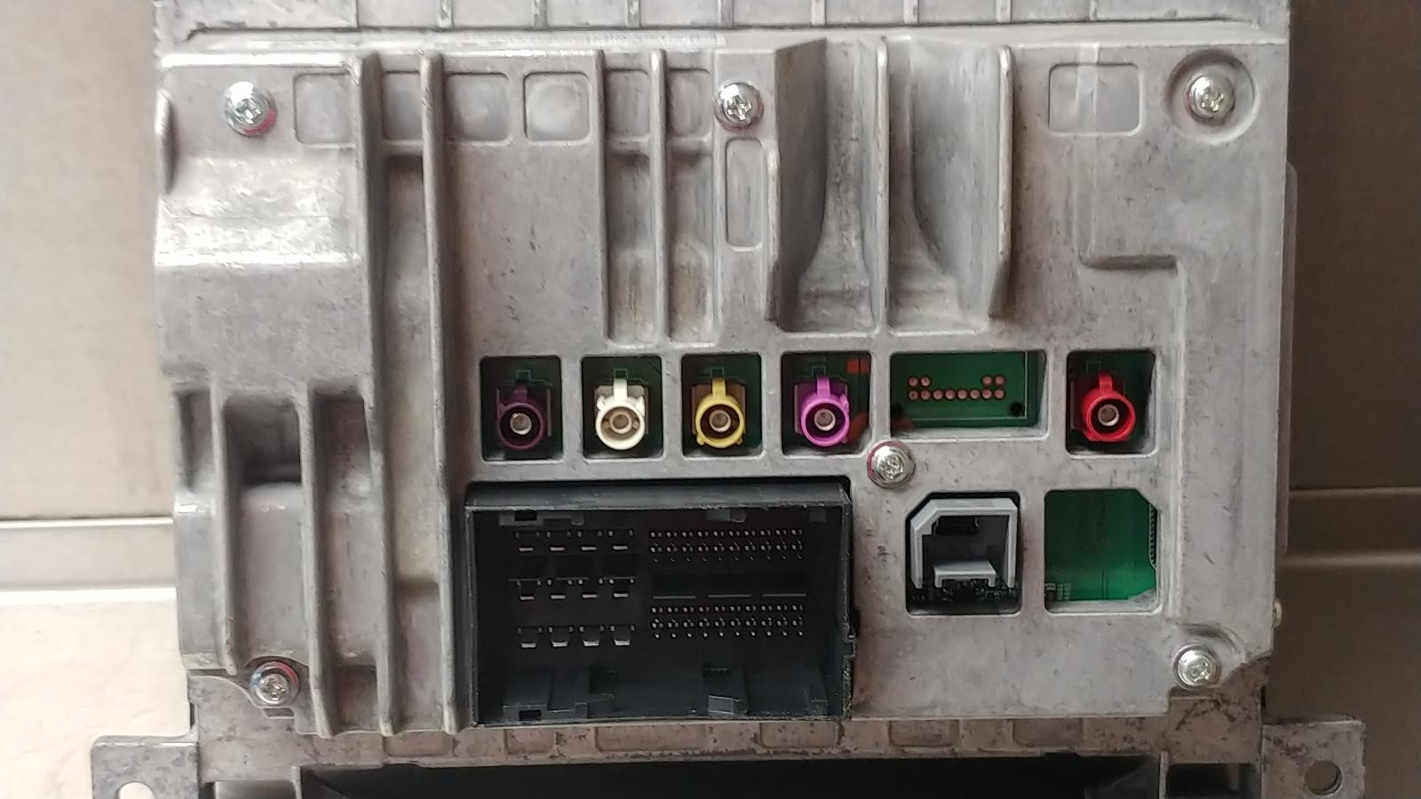 2023 Dodge Challenger OEM UConnect 8.4″ Radio Display Unit 68615153AA