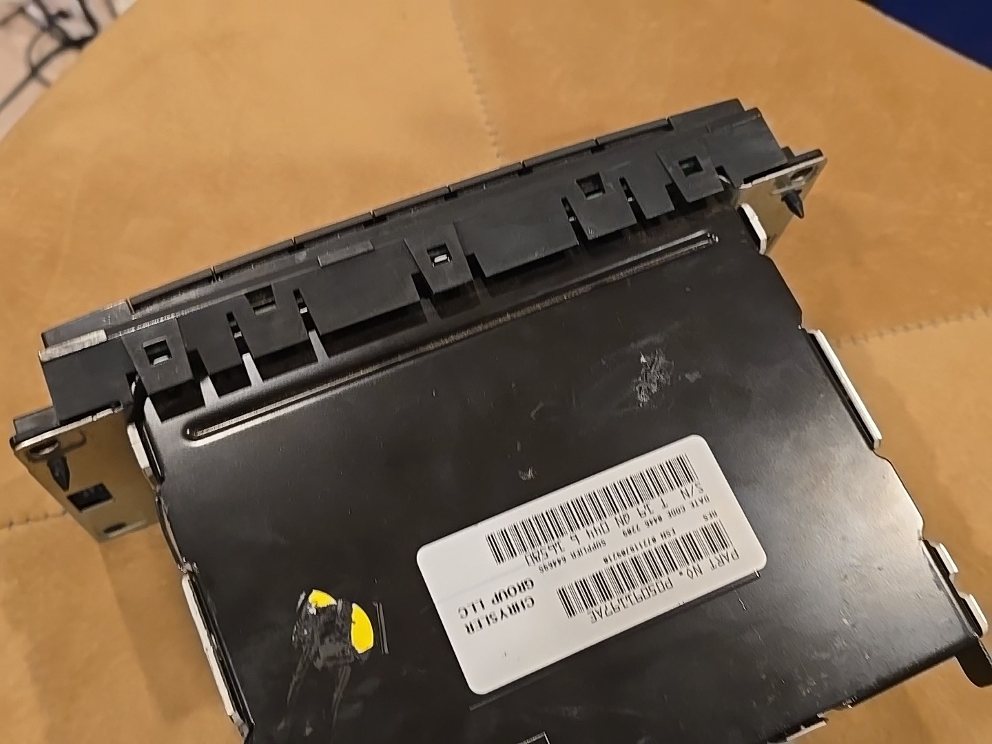 OEM Chrysler Dodge Jeep AM FM CD Player Sirius Satellite Radio Aux RES