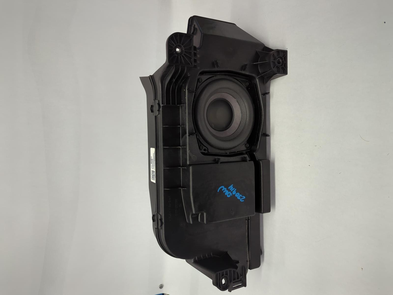 ’16-’17 GMC YUKON XL 1500 Bose subwoofer assembly OEM 1 Year Warranty!