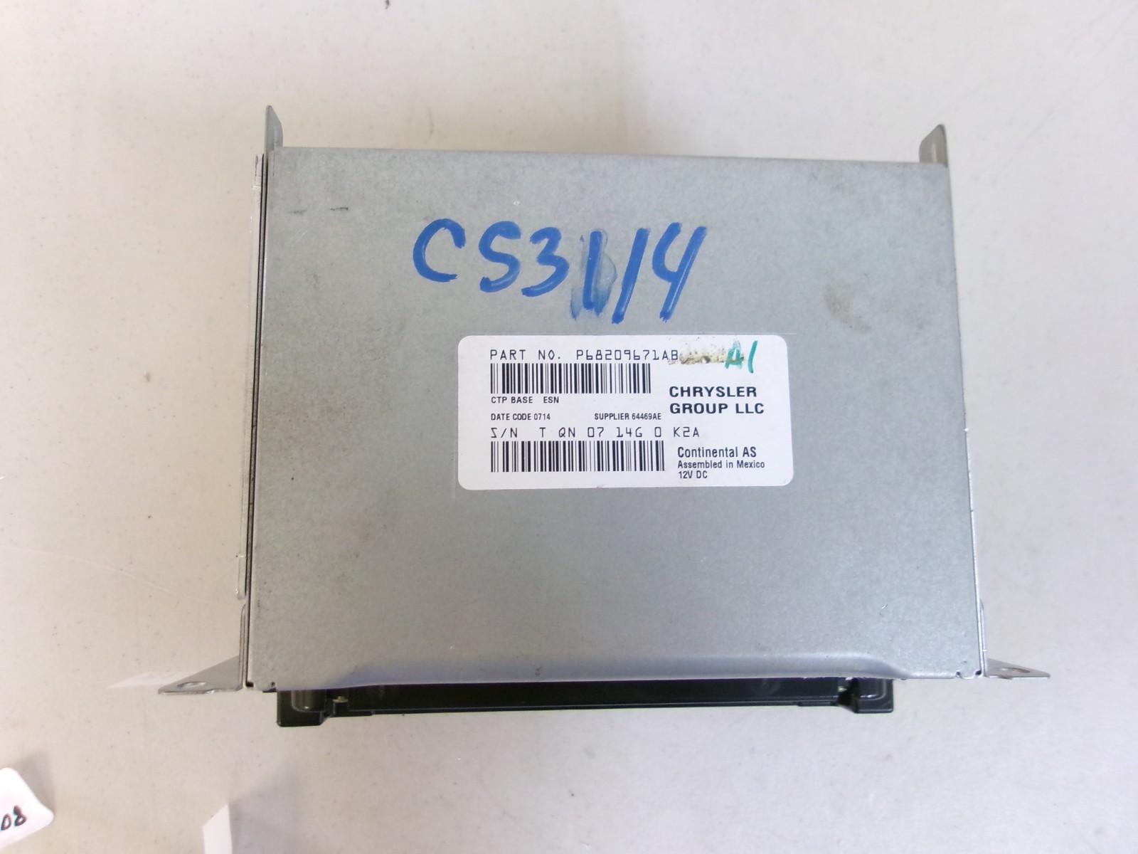 2014 Dodge Charger CD Radio Head Unit P68209671AB