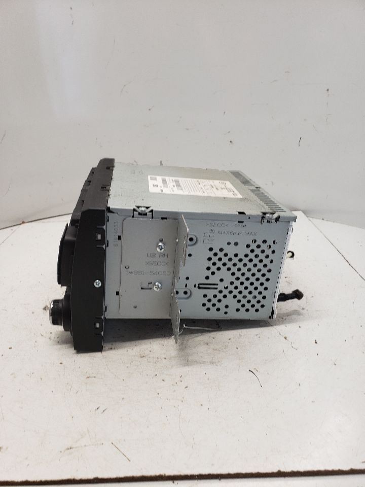 2012-2015 Kia Rio Radio AM FM CD-MP3-satellite Stereo Receiver OEM 1381094