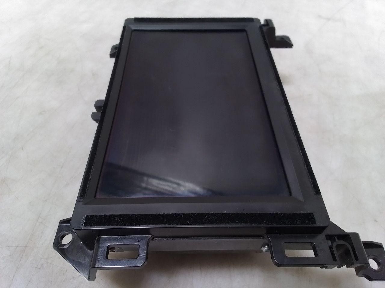 Jeep JL Wrangler OEM 7 in Touchscreen Radio w/oTrim Panel 68297546AF 2018 159147