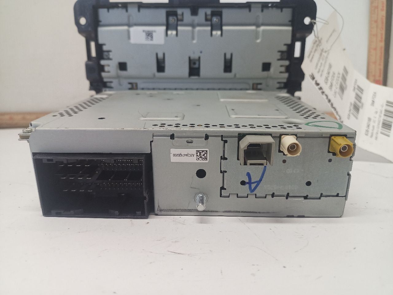68088693AE AM FM SAT Radio Receiver Opt RA2 from 2013 Ram 1500 12352557