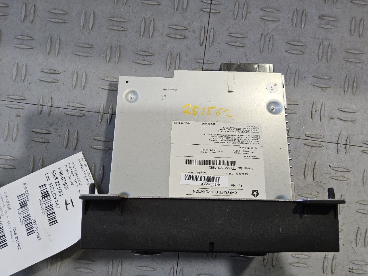 2013-2014 Dodge Dart Radio Receiver AM-FM-MP3 Opt Rae w/o Navigation