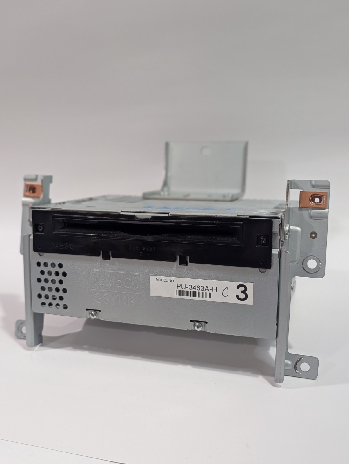 Ford FoMoCo branded OEM AM/FM CD player radio receiver unit
