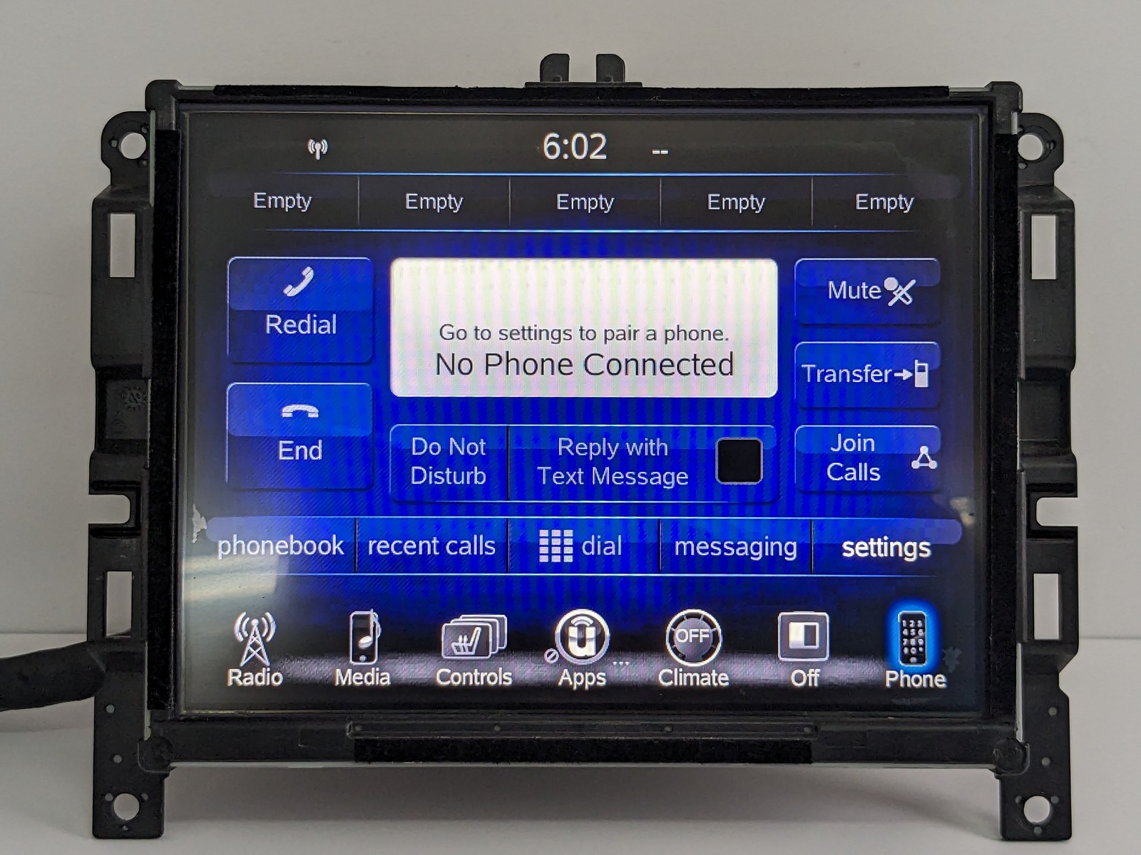 15-17 Chrysler 200 VP3 NA 8.4″ Touch Screen Multi Media AM FM Radio WITH CODE