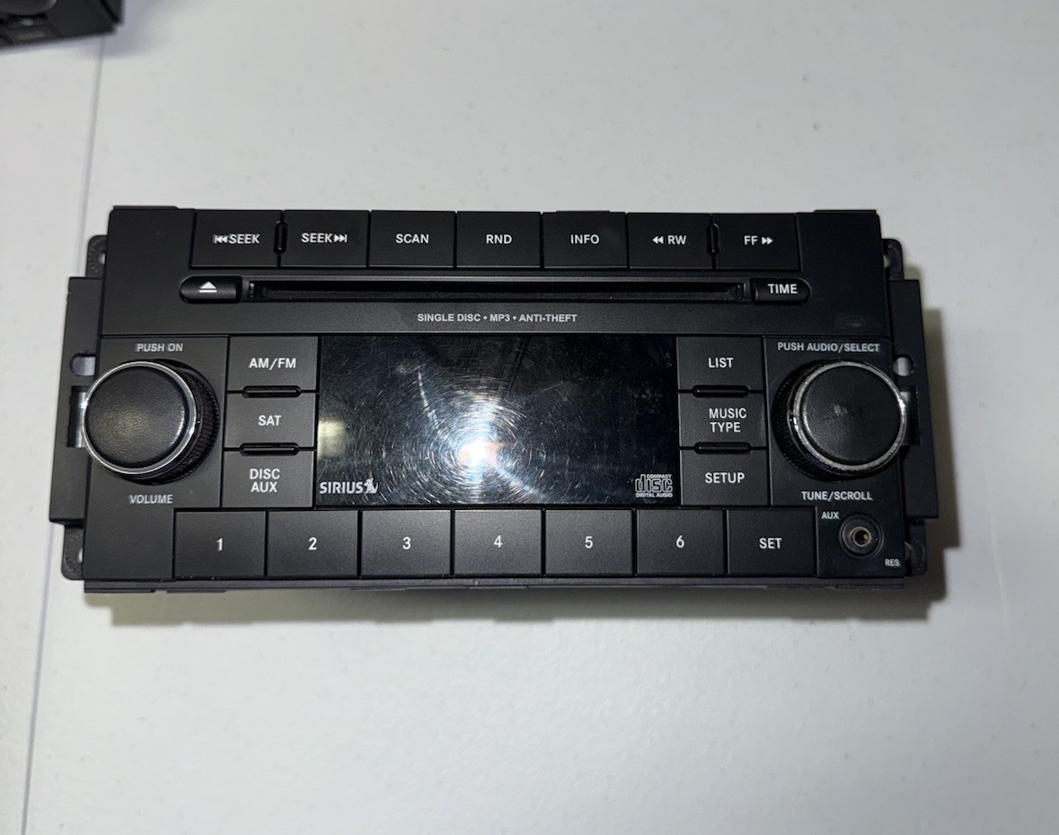 2012 – 2014 Dodge, Chrysler And Jeep Radio AM FM CD Player With Aux P05091164AB