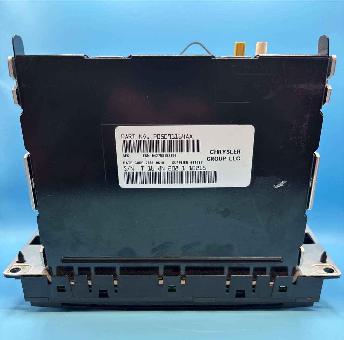 OEM Chrysler Jeep Dodge Ram Radio P05091164AA RES AM FM CD MP3 Sirius AUX