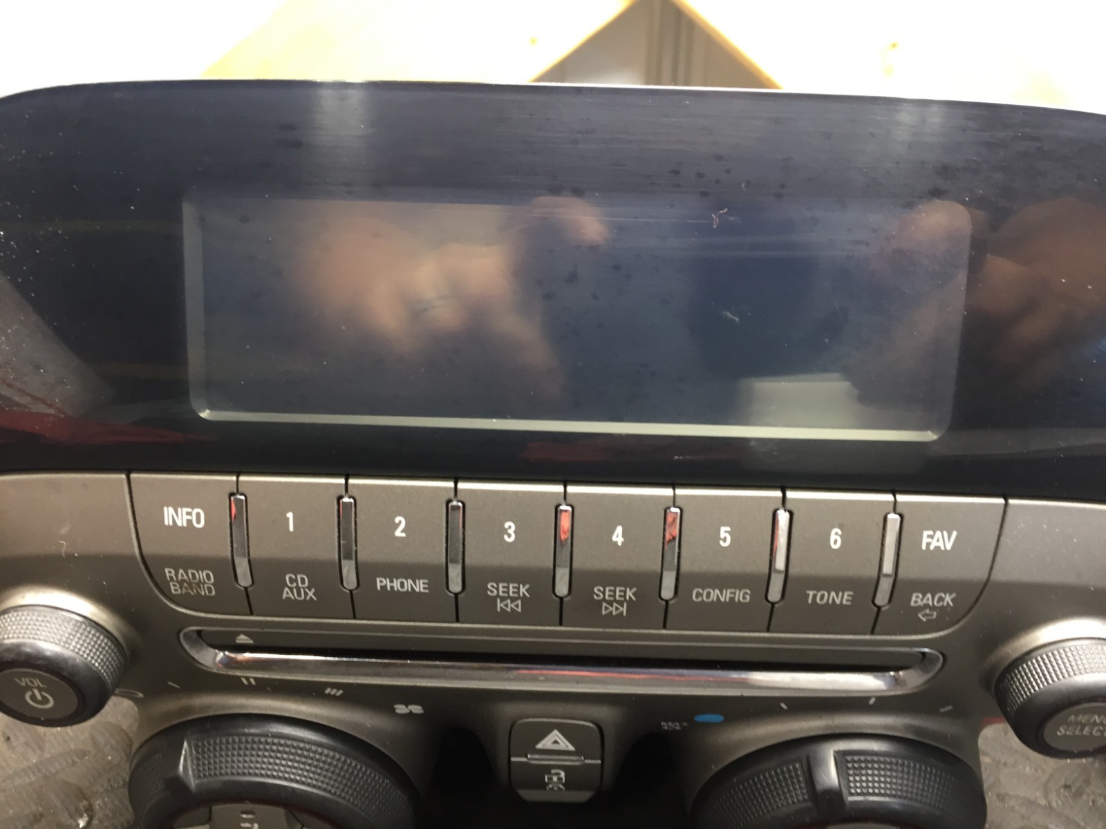 2010-2012 Chevrolet Camaro SS OEM Factory Stereo Head Unit Screen Radio #2 8212