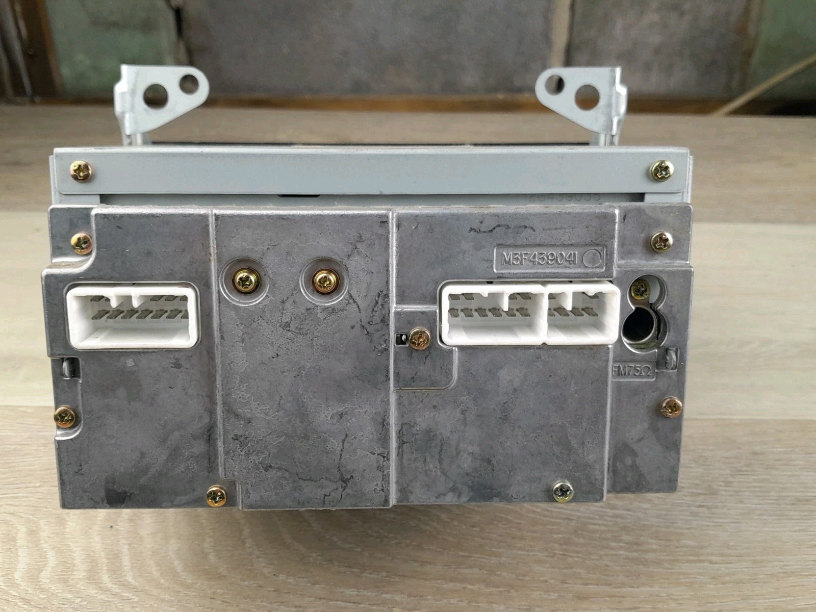 Toyota OEM AM FM CD Cassette Radio 86120-2B680 Face A56814 UNTESTED w/Brackets