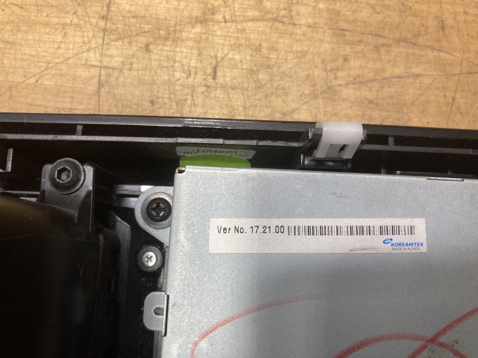2018-2020 Chrysler Pacifica Radio Information Display Screen Panel 68316174AB